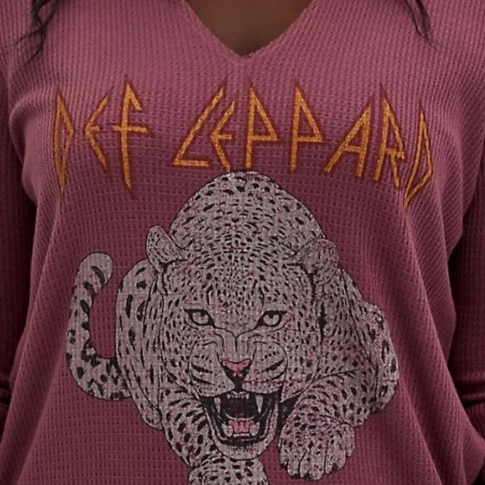 NWT Torrid Waffle knit Def Leppard  Shirt